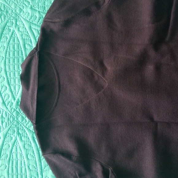 Purple top - Picture 3 of 3